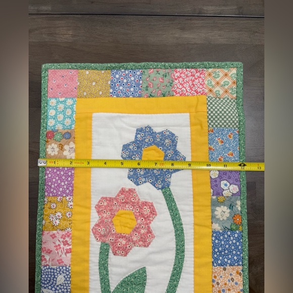 Flowers on a Vine - Hand Applique Quilted Table Runner" 12” x 22” - Picture 3 of 7